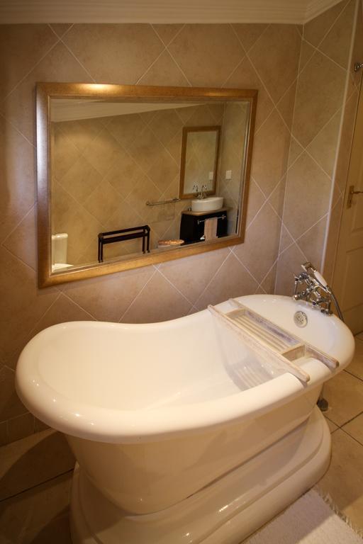 Shani Guest House Brooklyn  Bagian luar foto